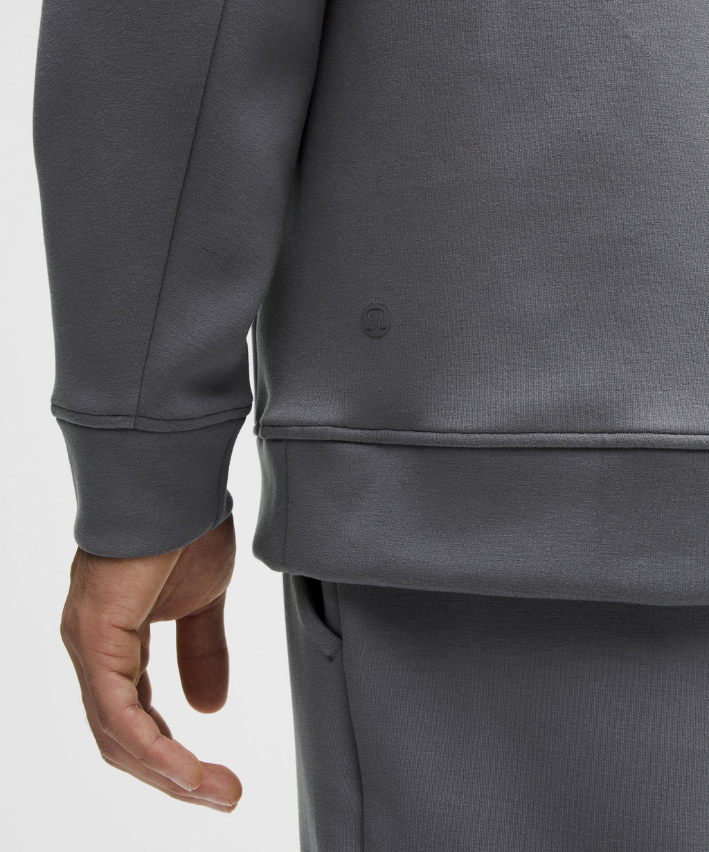 Smooth Spacer Classic-Fit Crew