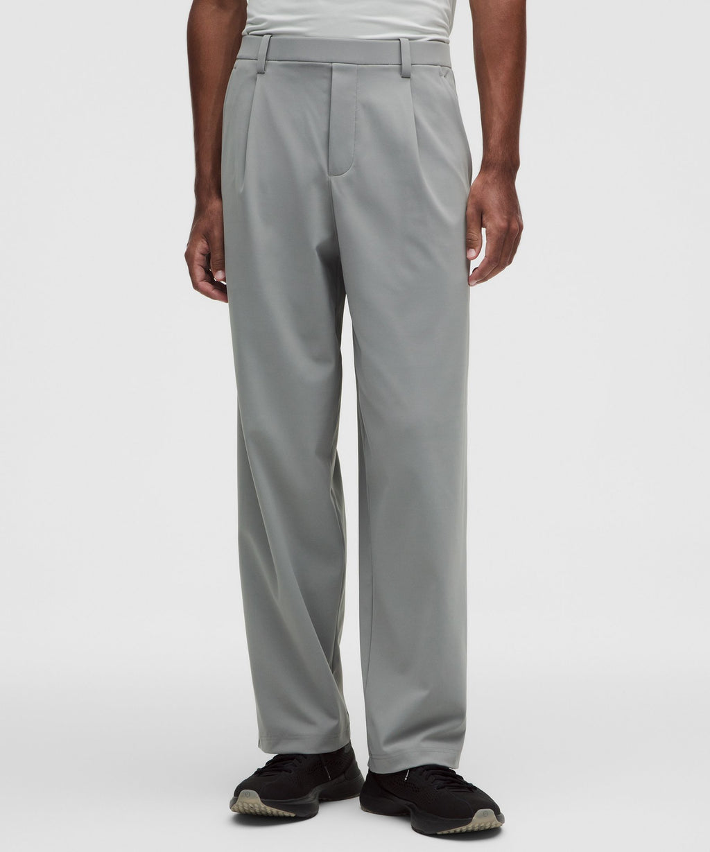 Men's Daydrift Relaxed-Fit Pleated TrouserRegular