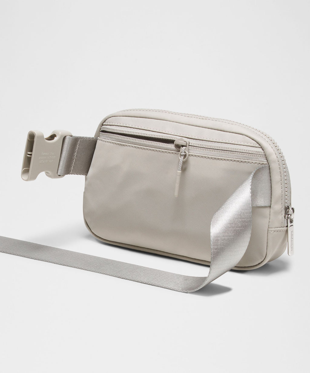Everywhere Belt Bag with Long Strap 1L