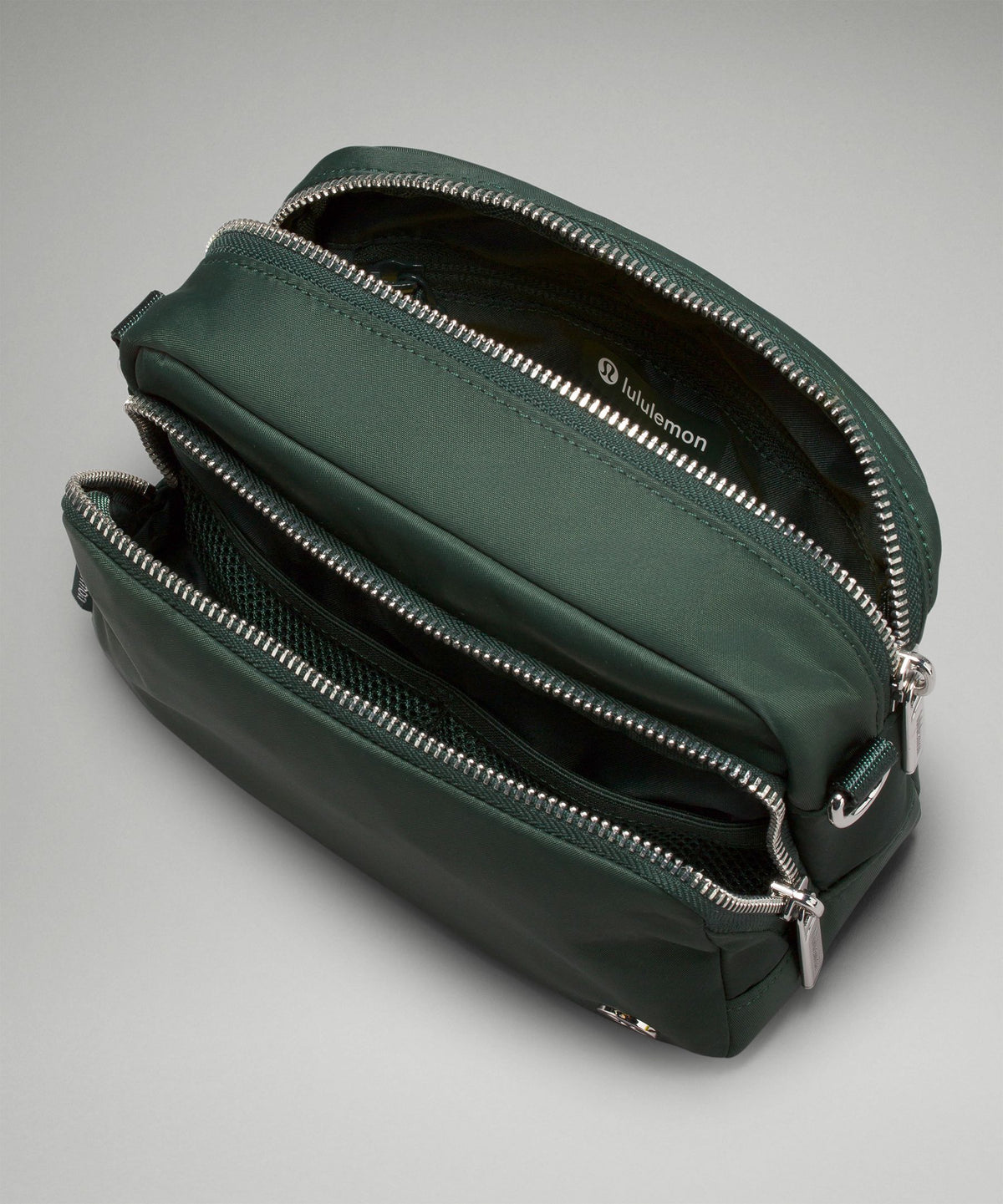 Everywhere Crossbody Bag 2LMetal Hardware