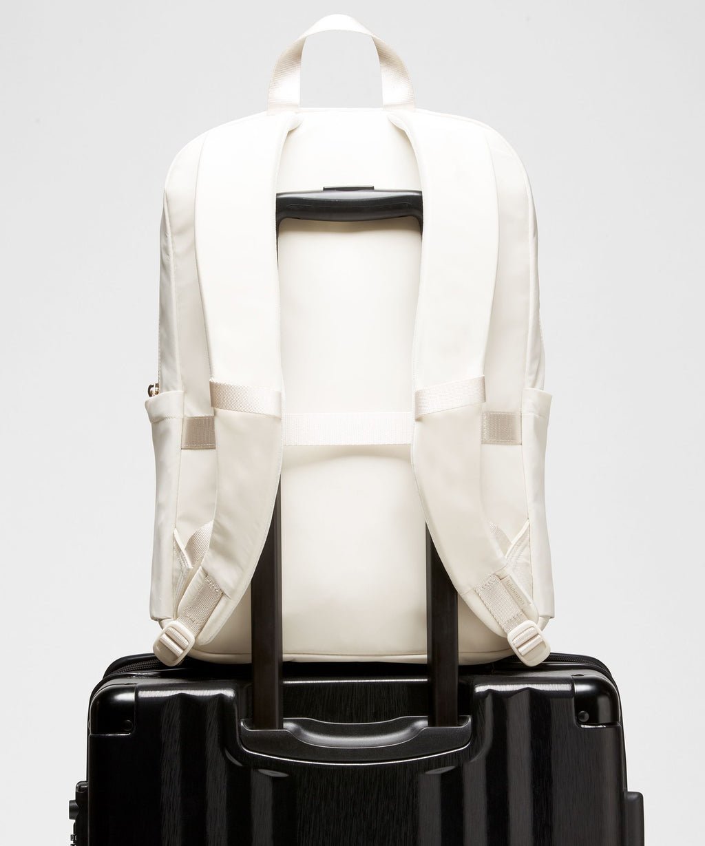 Everywhere Backpack 22LMetal Hardware
