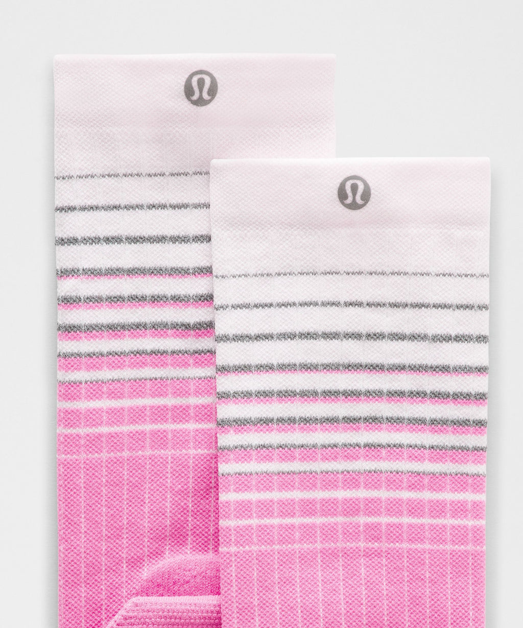 Unisex Power Stride Crew SocksReflective Grid