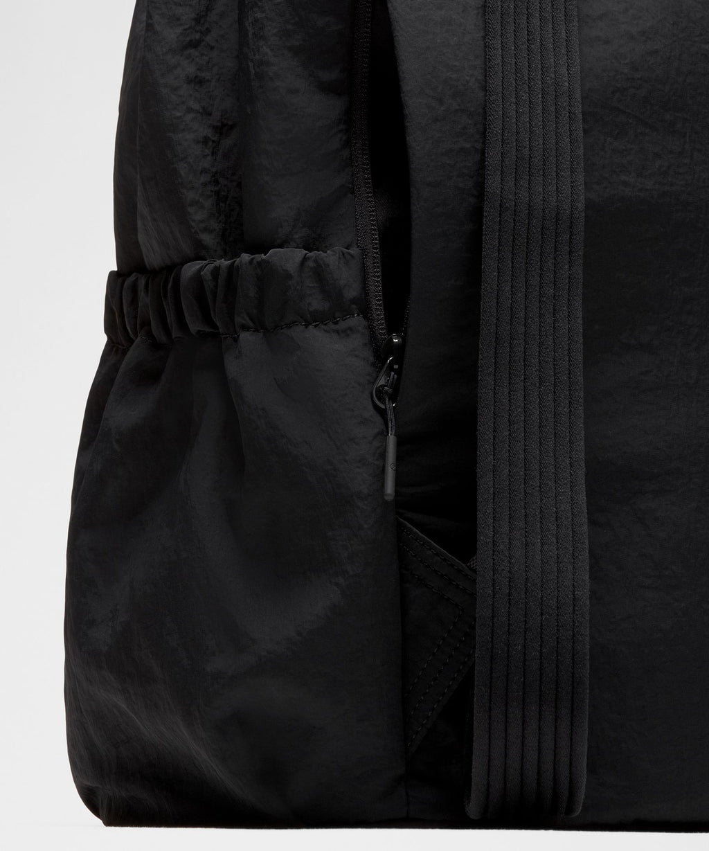 2-in-1 Drawstring Bucket Bag