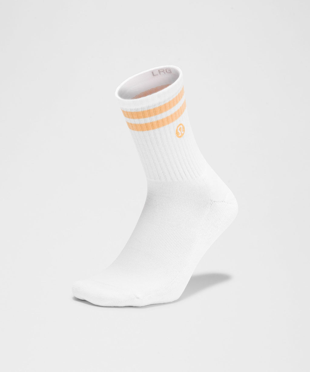 Unisex Daily Essential Quarter SocksStripe