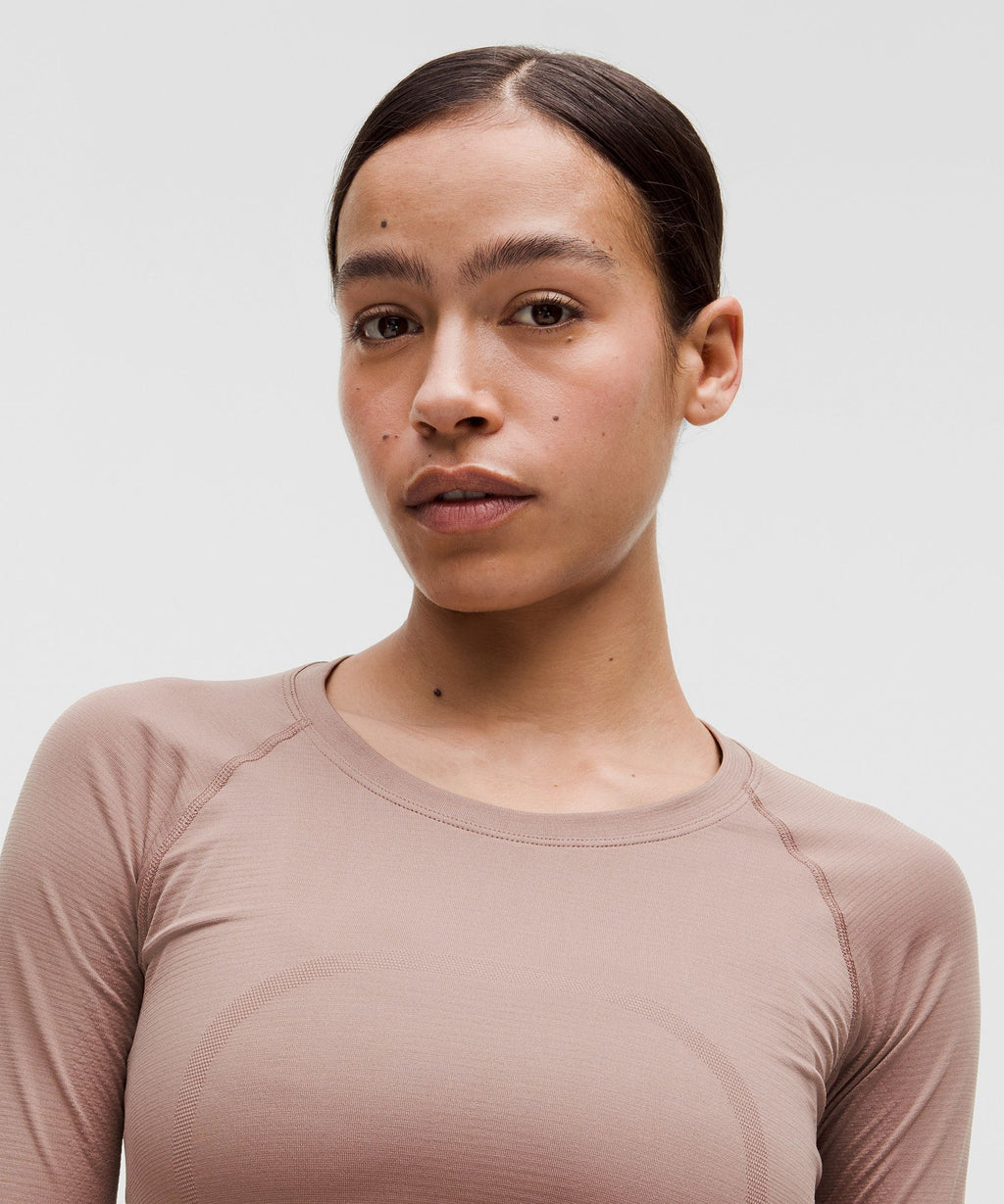 Swiftly Tech Long-Sleeve Shirt 2.0Hip Length