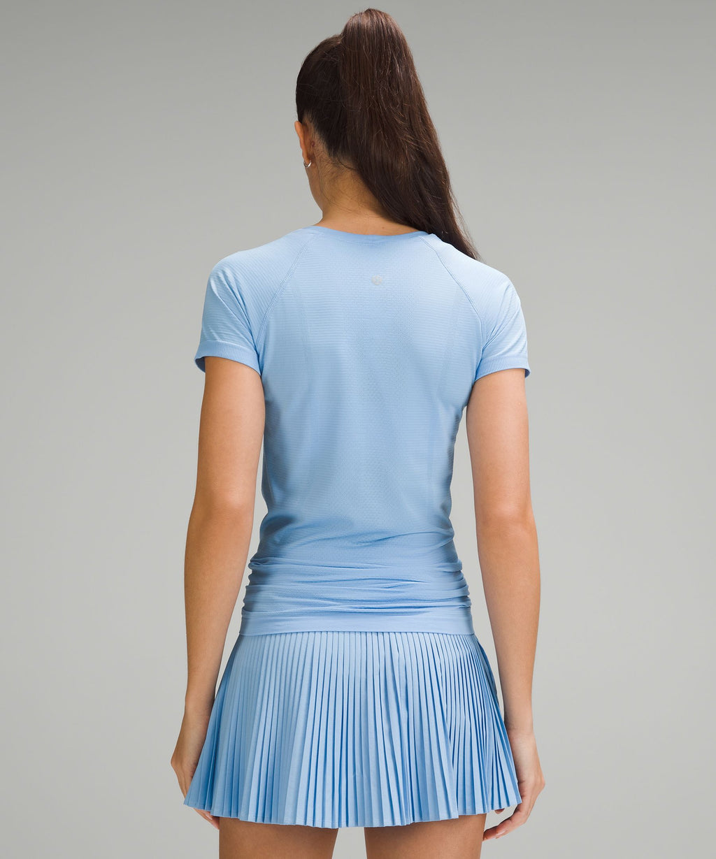 Swiftly Tech Short-Sleeve Shirt 2.0Hip Length