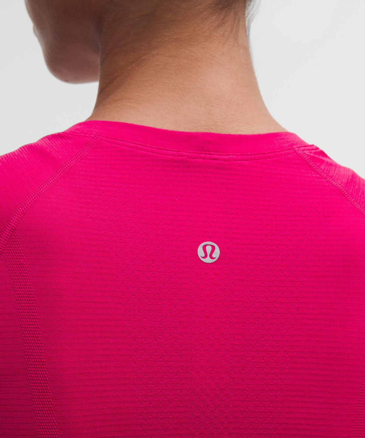 Swiftly Tech Short-Sleeve Shirt 2.0Hip Length