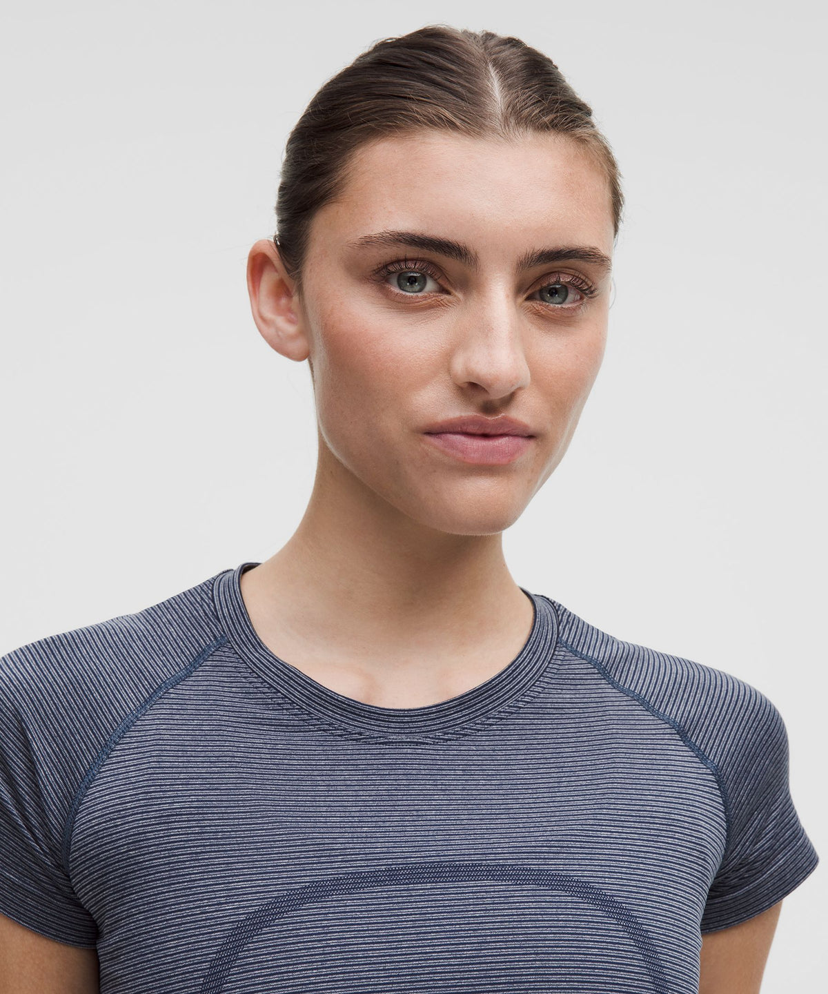 Swiftly Tech Short-Sleeve Shirt 2.0Hip Length