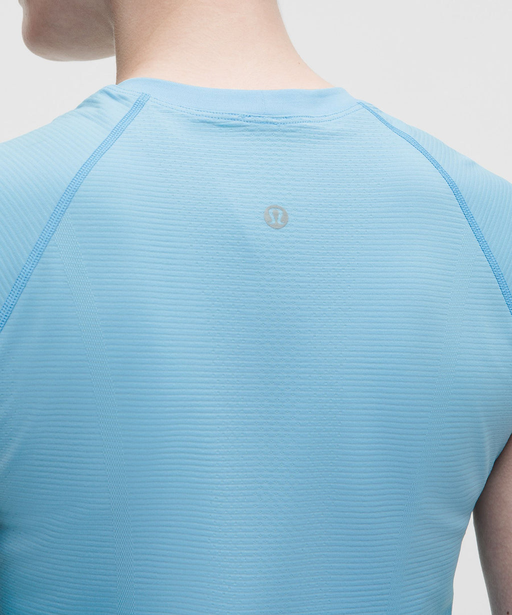 Swiftly Tech Short-Sleeve Shirt 2.0Hip Length