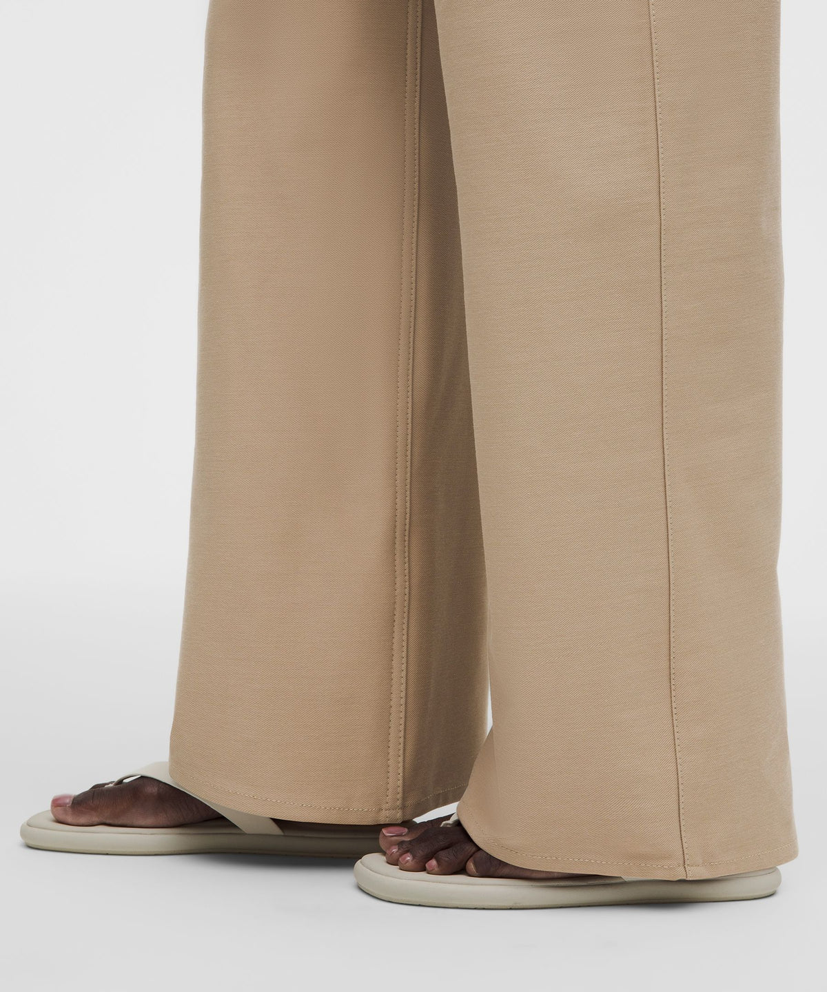 EasyFive Low-Rise Classic Wide-Leg PantRegular