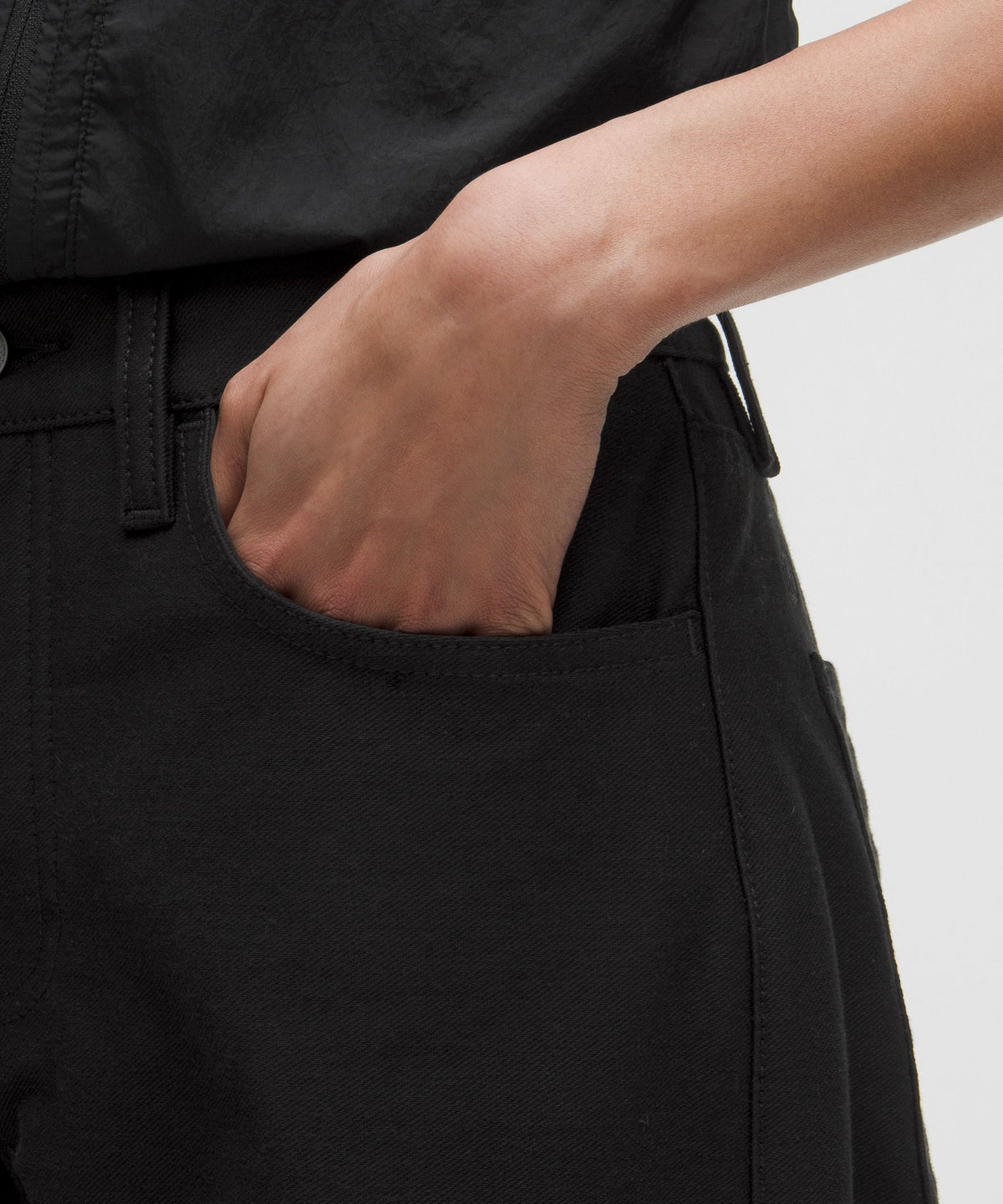 EasyFive Low-Rise Classic Wide-Leg PantShort