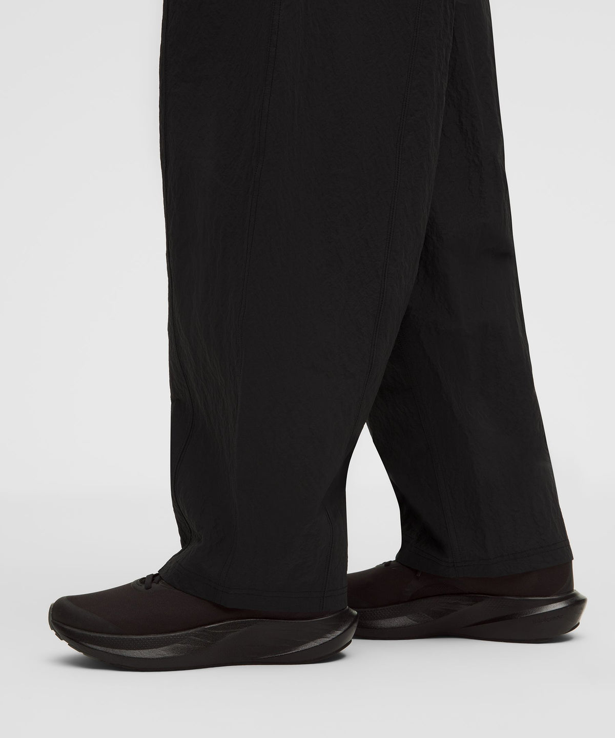 Crinkle Nylon Mid-Rise Barrel-Leg PantShort