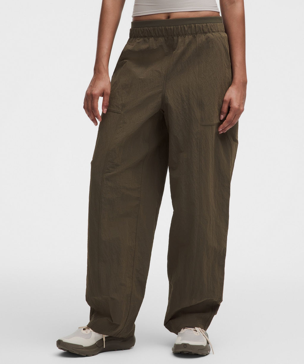 Crinkle Nylon Mid-Rise Barrel-Leg PantShort