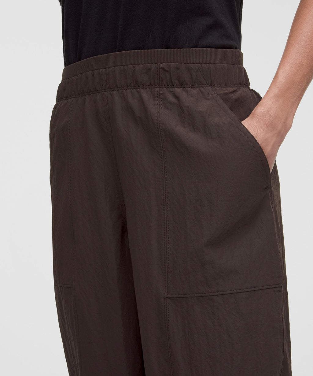 Crinkle Nylon Mid-Rise Barrel-Leg PantShort