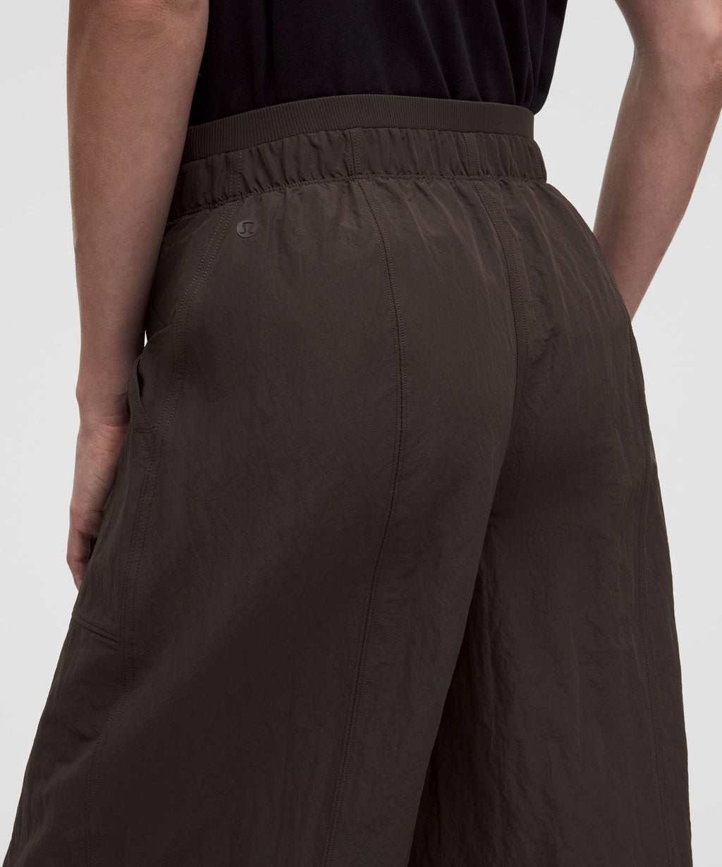 Crinkle Nylon Mid-Rise Barrel-Leg PantShort