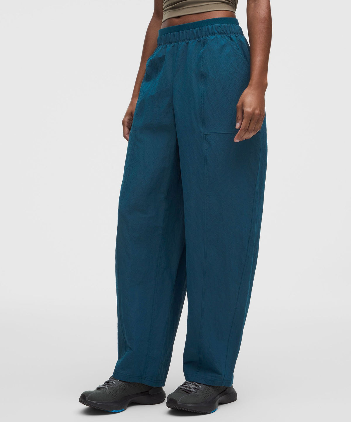 Crinkle Nylon Mid-Rise Barrel-Leg PantShort