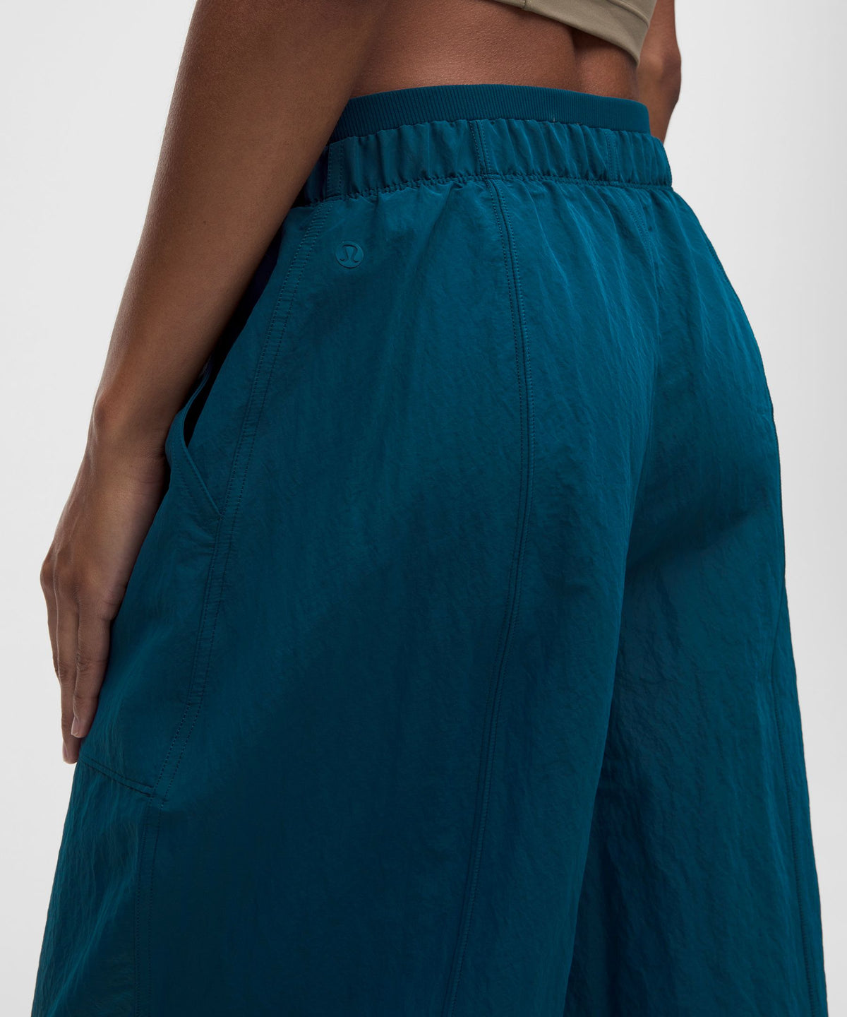 Crinkle Nylon Mid-Rise Barrel-Leg PantShort