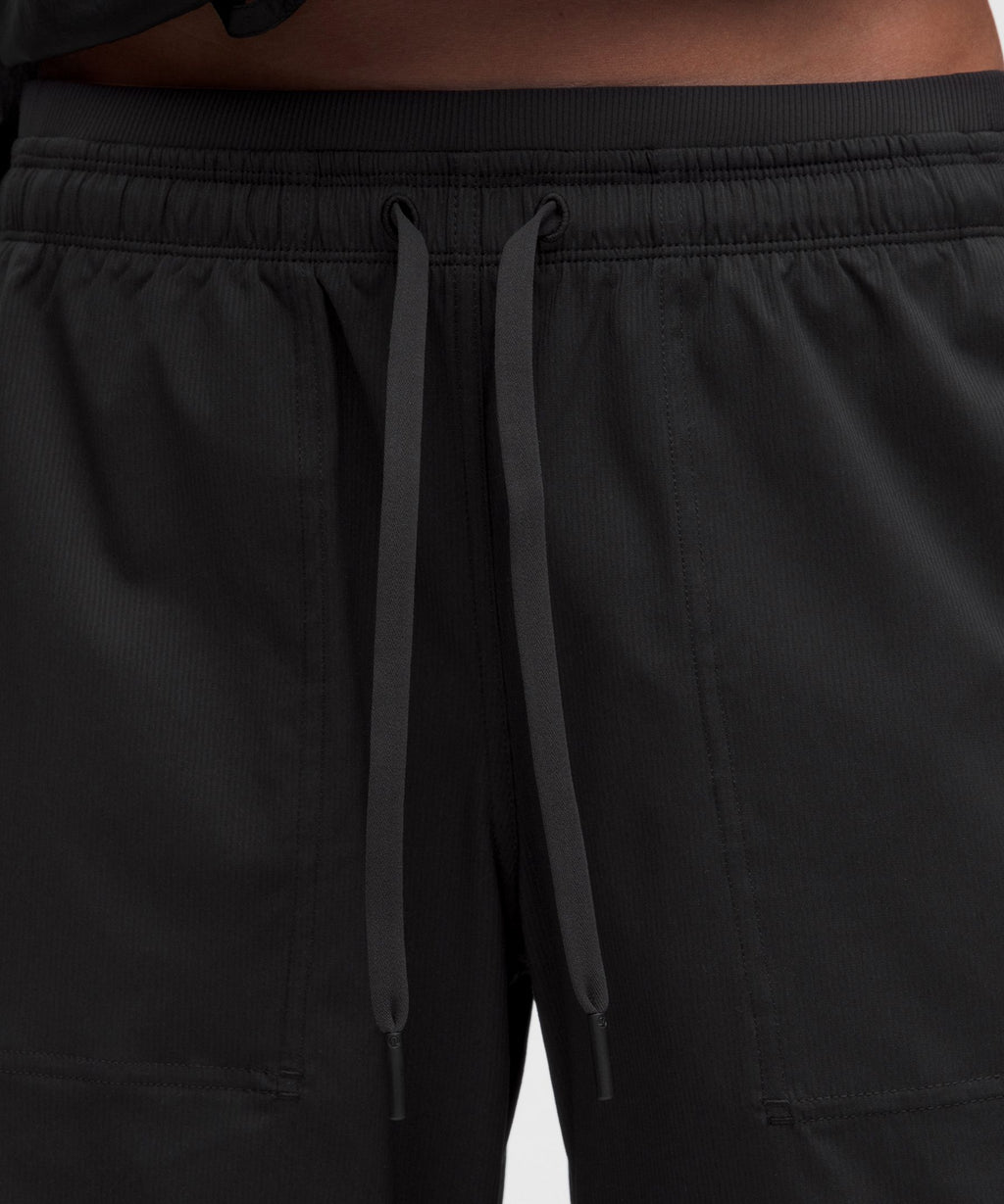 Dance Studio Evolve Low-Rise Oversized PantShort