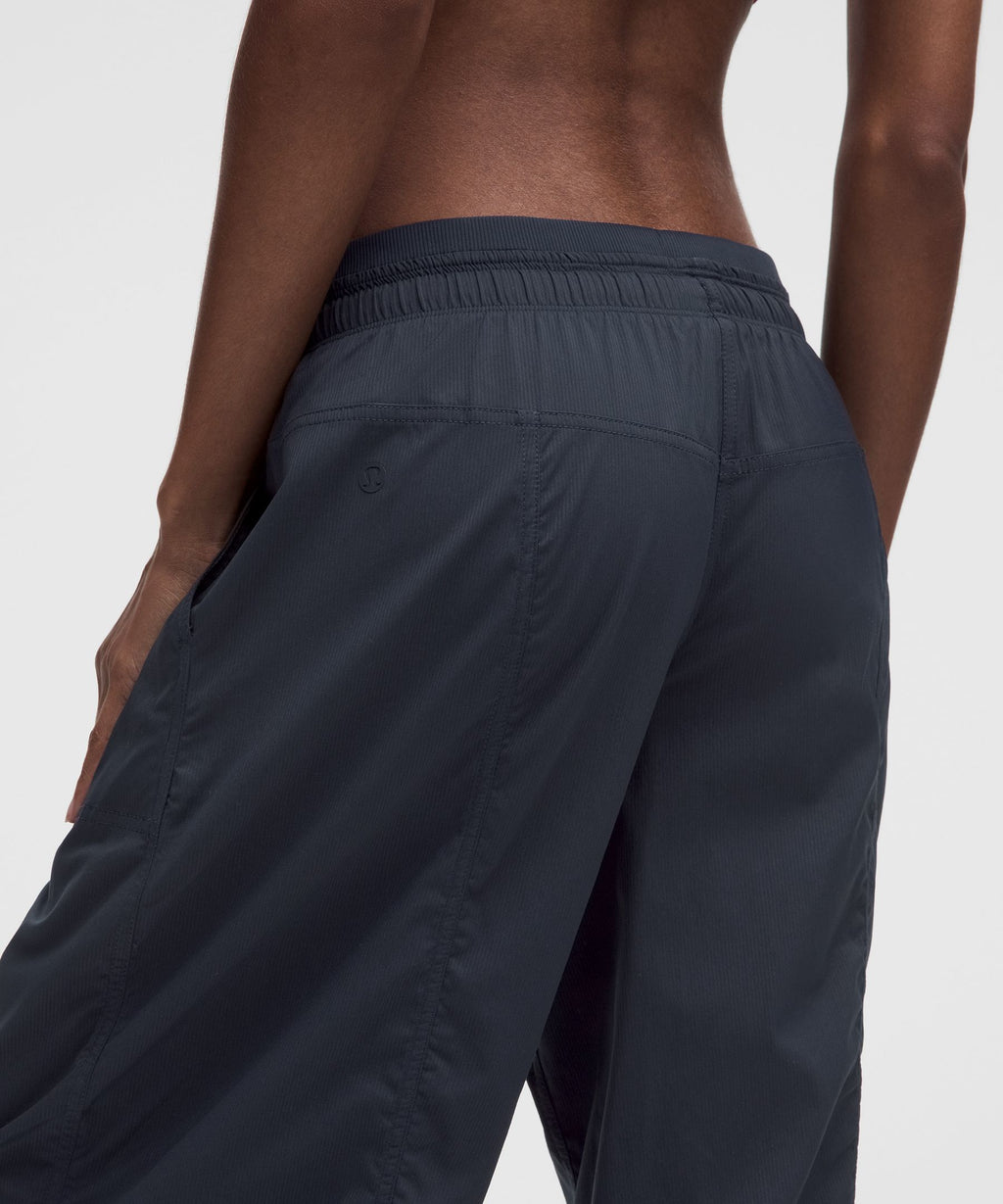 Dance Studio Evolve Low-Rise Oversized PantShort