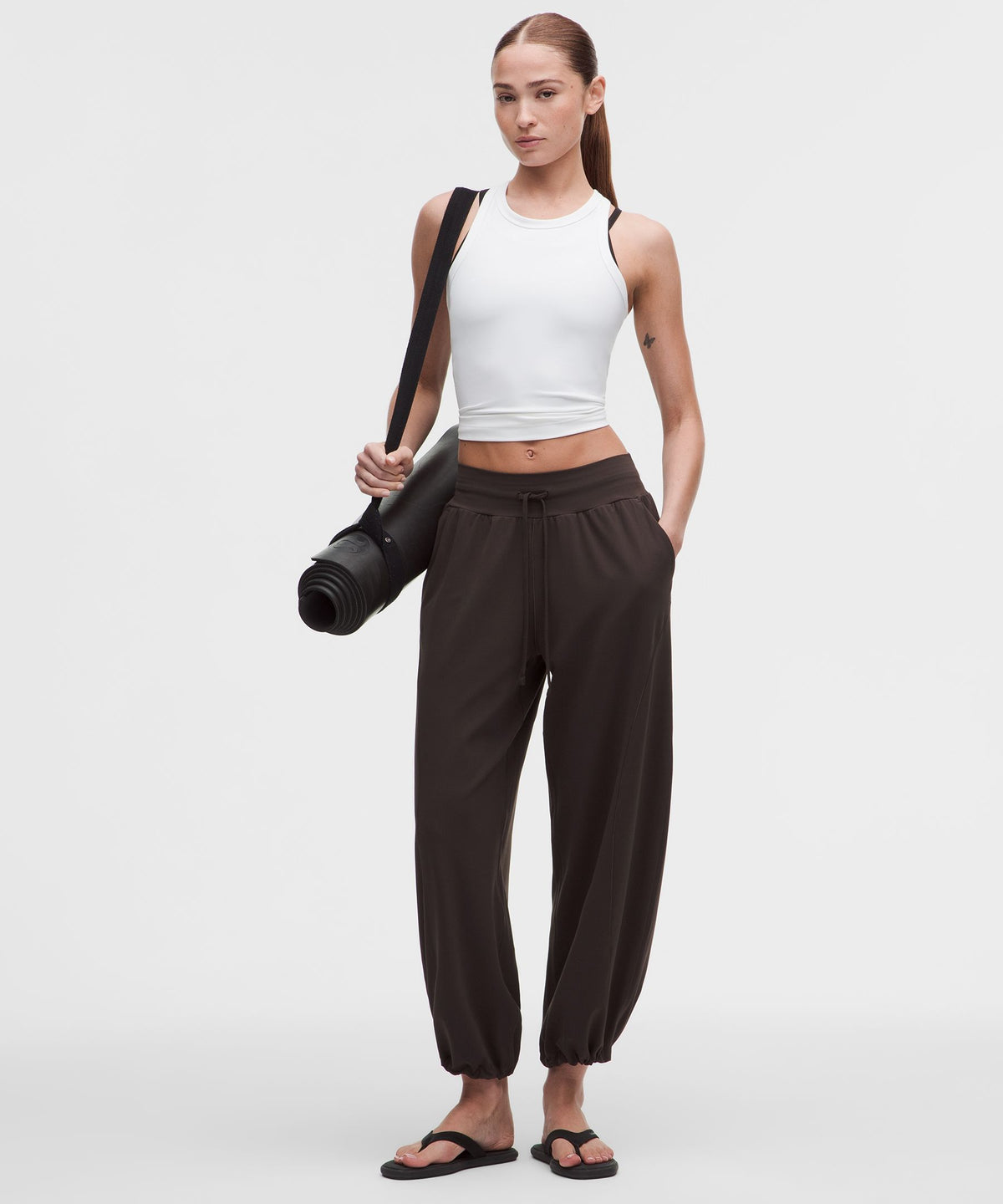 Groove Low-Rise Relaxed Cinch PantRegular
