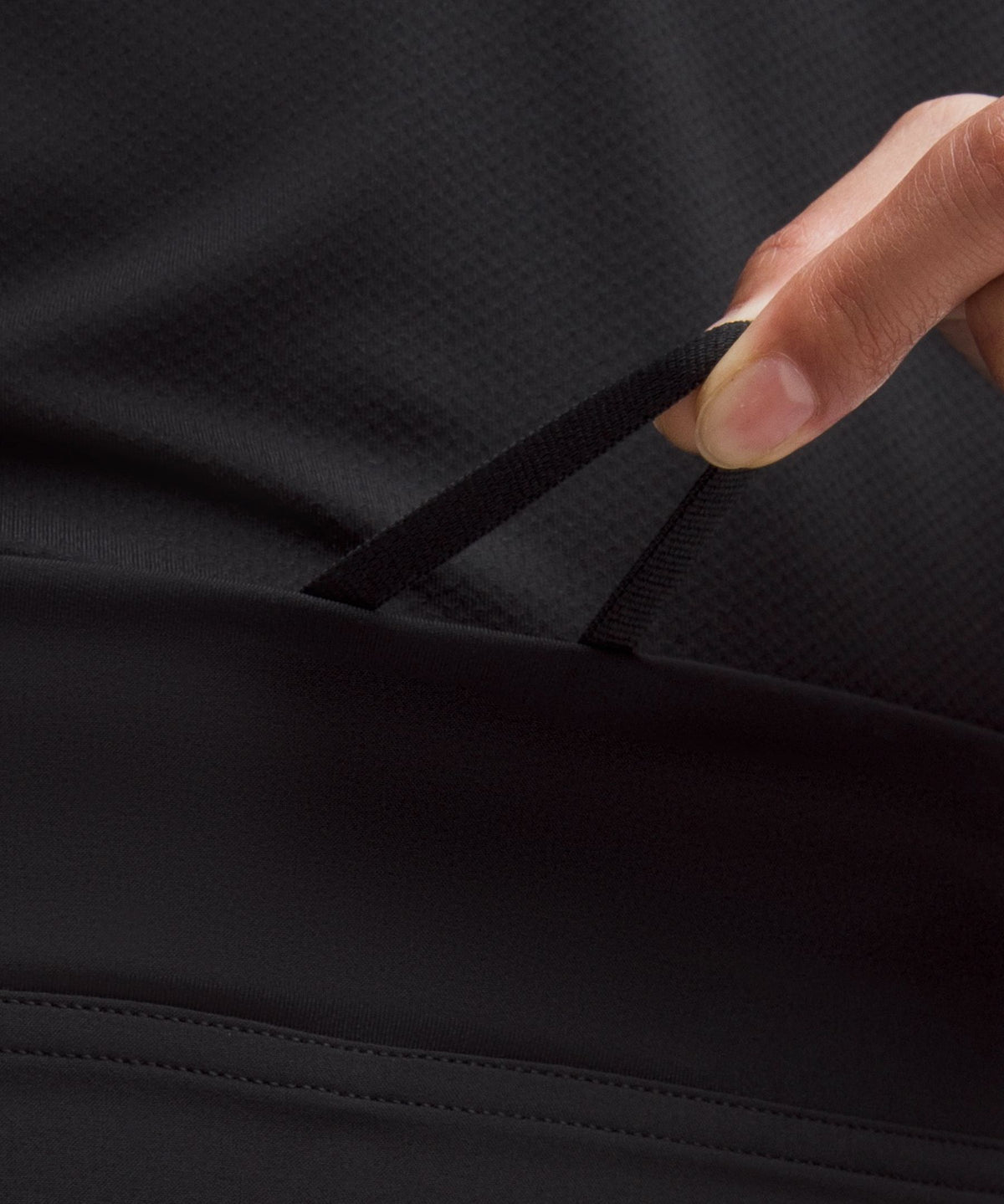 Lightweight High-Rise Tennis SkirtStitched Logo
