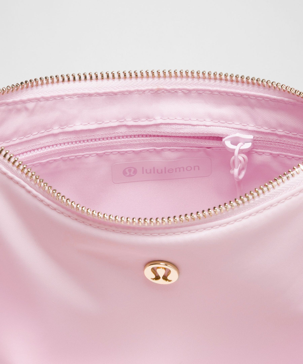 City Essentials Small Shoulder Bag 3L