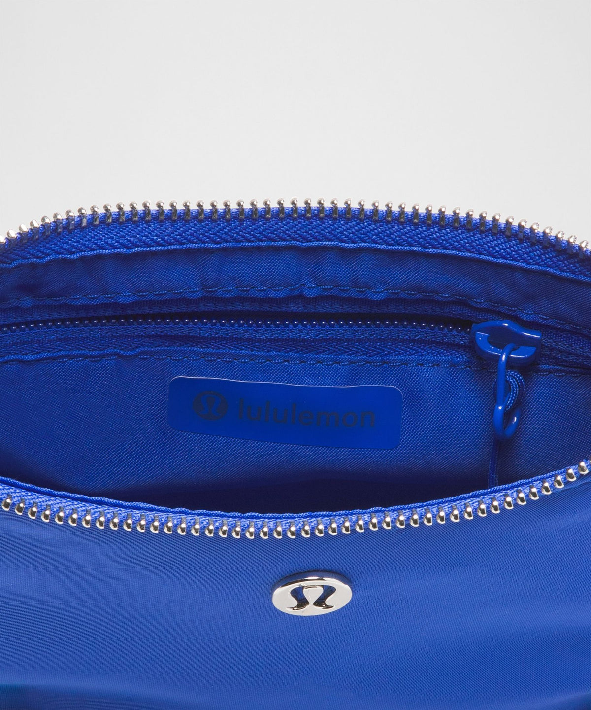 City Essentials Mini Shoulder Bag 1L